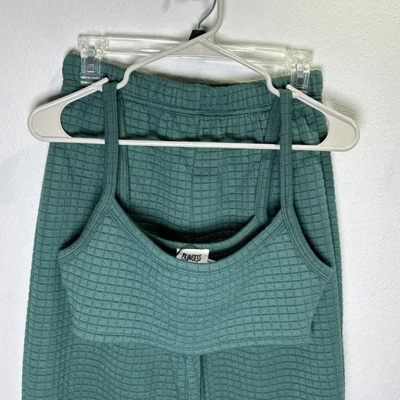 Princess Polly 2 Piece Size 6 Lounge Set Out Fit Green Crop Top Sweat Pants - Picture 2 of 10